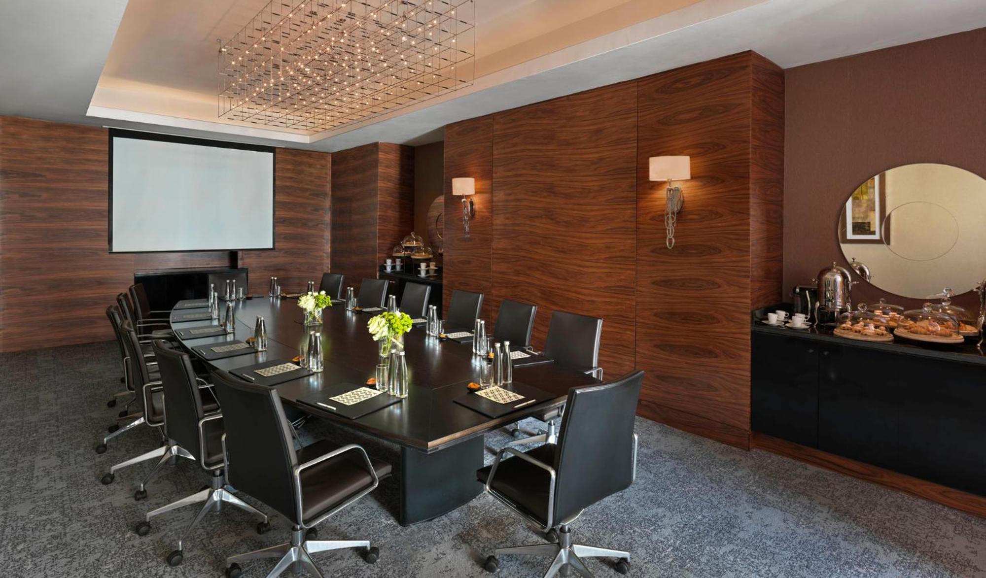 Hotel Intercontinental Jordan By Ihg 5*